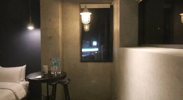 Четырёхместный номер Standard с балконом Come Sit Hostel