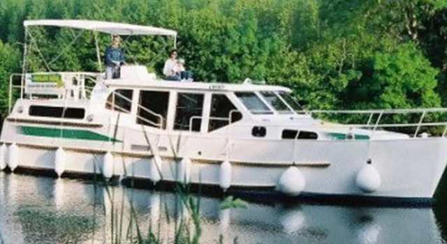 Bateaux - Pavillon Saône