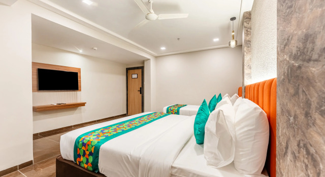 Номер Deluxe Treebo Premium Nagpur Automotive Square