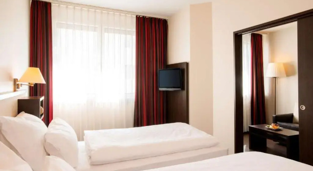 Двухместный номер Superior NH Wien City