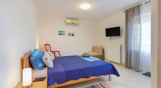 Apartments Dino i Toni, Забронировать Апартаменты/квартира Отели Нови-Винодолски с парковкой, рядом с Пляж Нови, Парковка