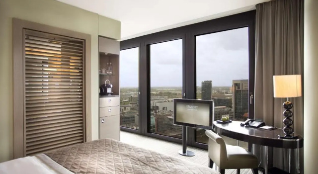 Двухместный номер Deluxe Hyatt Regency Dusseldorf
