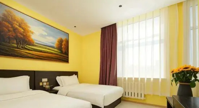 Люкс Deluxe City Boutique Hotel(Dalian Railway Station People Saunare Subway Branch