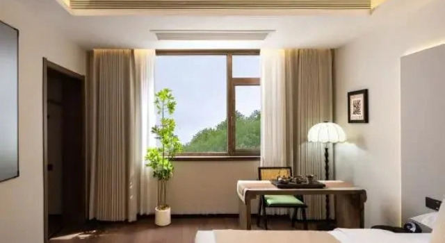 Люкс Comfort Zenyard Courtyard Accommodation (Zhonglou Subway Station, Huimin Street, Xi'an)