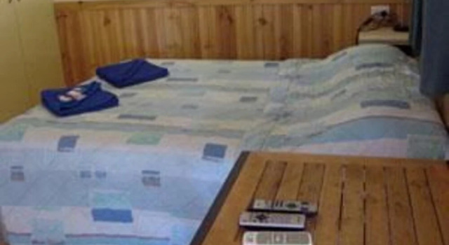 Moura Caravan Park, Prenota Hotel Hotel a Queensland con parcheggio, Parcheggio