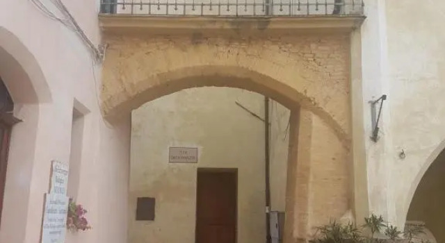 Twins's Storical Apartment +5pers 70mq, Prenota Appartamento Appartamenti a Trevi, Appartamento
