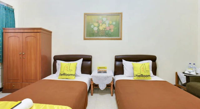 Komfort Zimmer Literooms Kebun Raya Bogor