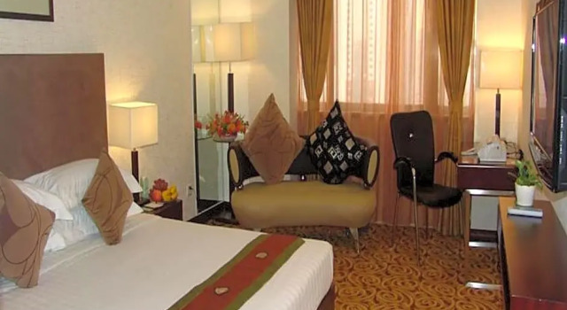 Номер Executive Jai Ma Inn Hotels