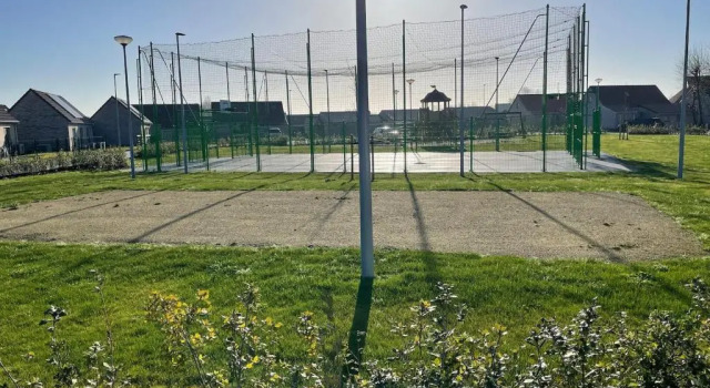 WH36 Gezellig vakantiehuis met 2 slk, tuin en parking, Rezerwuj Hotel Hotele w Bruksela z parkingiem, Parking