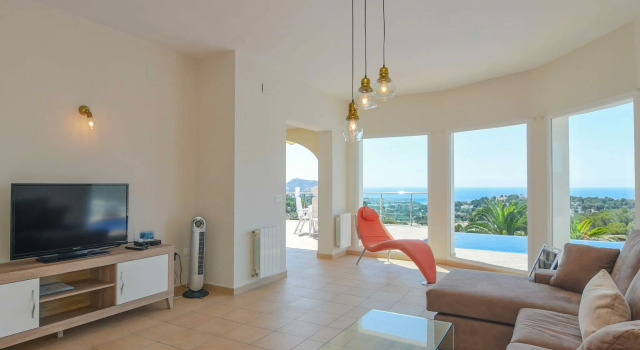Coastal Villa With Pool, Забронировать Вилла Benimeit 
