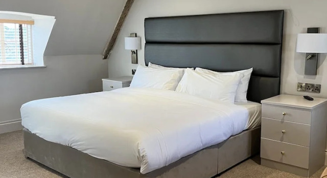 Номер Deluxe The Haycock Manor Hotel