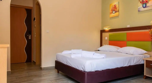 Одноместный номер Standard Maltezos Hotel