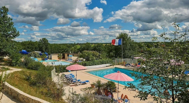 Holiday Home in Mauroux With Pools & Vineyards, Book Vacation Home Mauroux Lot Valley