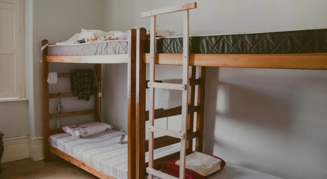 Кровать в общем номере Vila Santa Eulália Hostel