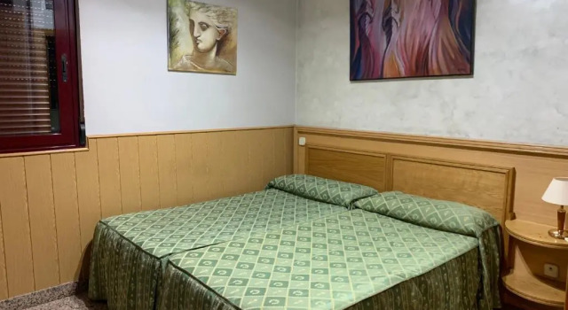 Двухместный номер Standard с красивым видом из окна Hostal Juan XXIII