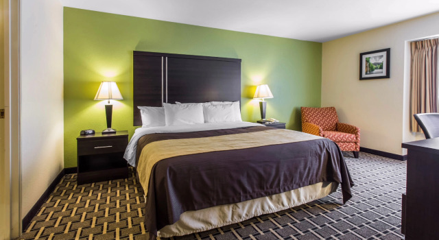 Номер Standard Quality Inn West of Asheville