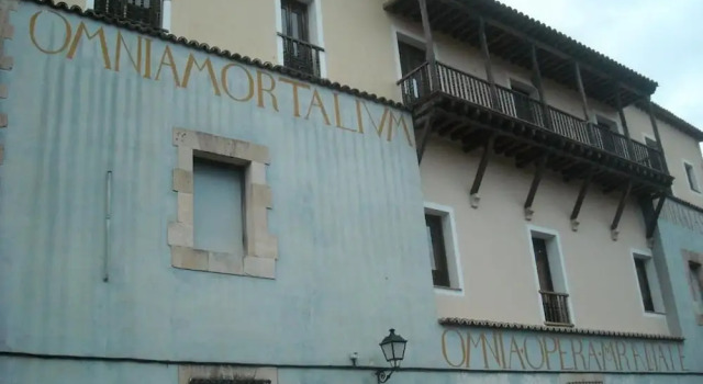 Malus cornerRomantic apartment in Cuenca, Varaa Huoneisto Cuenca Cuenca Province, lähellä Espacio Torner
