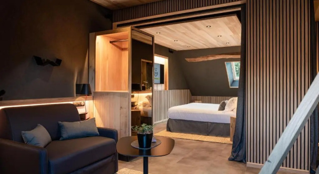 Люкс Deluxe Le Domaine des Prés Verts Suites & Chambres avec Jacuzzi Privatif