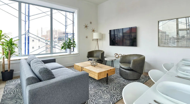 Bright Designer Loft Steps From Path to NYC, Забронировать Апартаменты/квартира Хобокен North Jersey, рядом с Парк Мэдисон