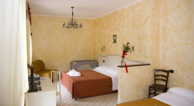 Люкс с балконом и с красивым видом из окна Agriturismo La Rocca dei Briganti