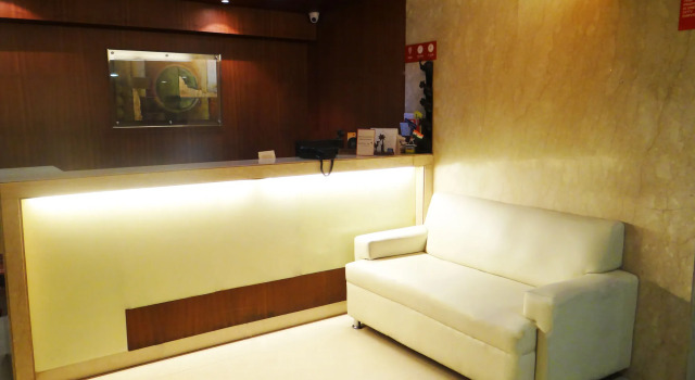 Lucky Hotel Bandra