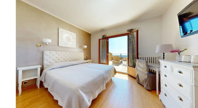 Номер Comfort с красивым видом из окна La Petite Auberge