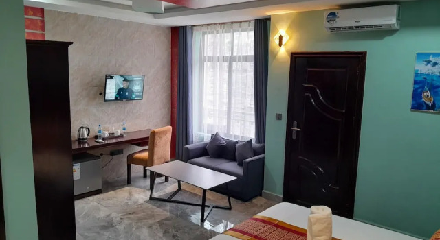 Номер Deluxe с балконом и с видом на город Mazola Diamond Hotel