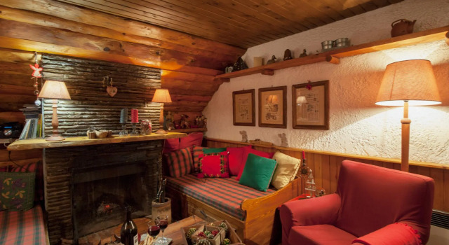 Dandy On The Hill Agoriani | Chalet Iris | Up to 6 people, Book Chalet Delphi Central Greece