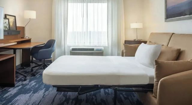 Двухместная студия Fairfield Inn & Suites by Marriott Lincoln Southeast