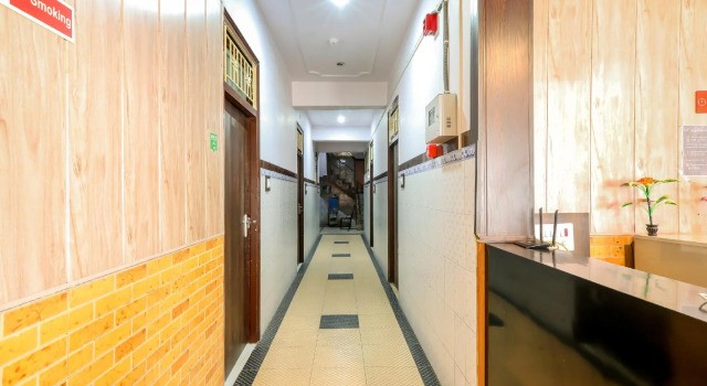 OYO Flagship 76340 Hotel PR palace