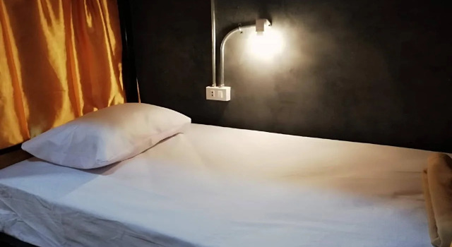 Funky Monkey Hostel, Забронировать Хостел Хостелы Вьентьяна, рядом с Wat Mixai, Хостел
