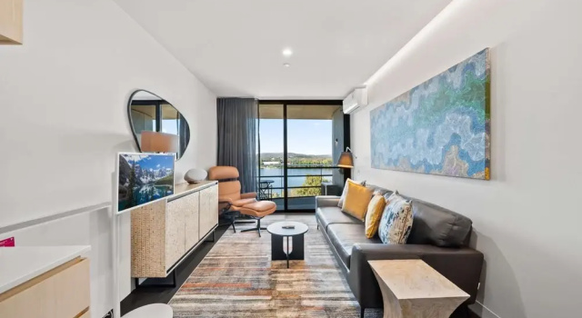Stylish Studio in Acton With Stunning Water Views, Забронировать Апартаменты/квартира Канберра Австралийская столичная территория, рядом с Парк Commonwealth