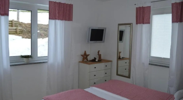 FeWo Sonne Oberstaufen-Kalzhofen, Varaa Hotelli Hotellit Baijeri pysäköinnillä, Pysäköinti