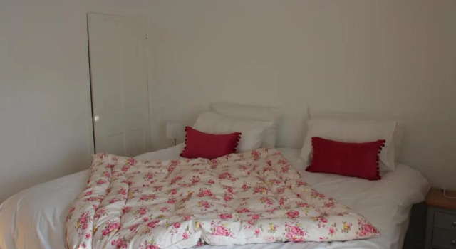 Deal Cottage 5 minutes walk to the beach & Town centre, Varaa Lomakoti Mökit kohteessa Merseyside, Mökki