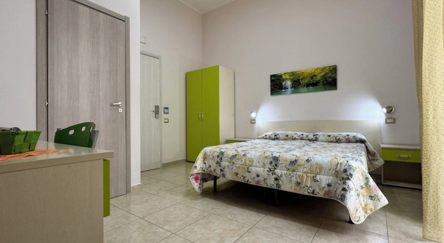 Standard Doppel Zimmer mit Balkon und mit Stadtblick Napulè Civico 4
