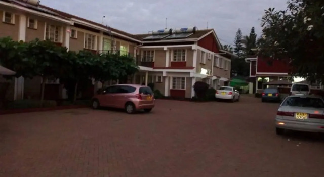St. Anna Guest House, Rezerwuj Pensjonat Hotele w Kisumu z parkingiem, Parking