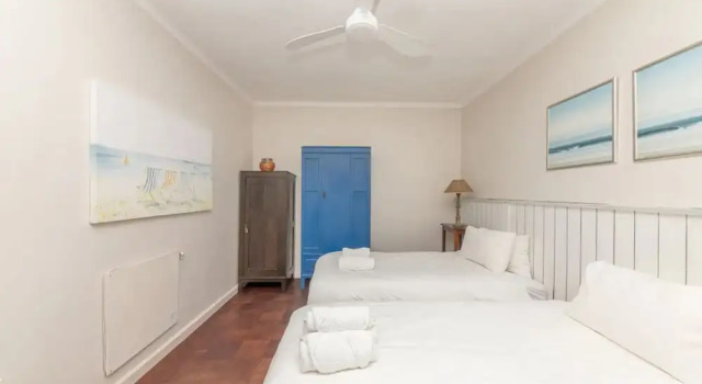 Tropical 1BD Hideaway Near Queens Beach, Fresnaye!