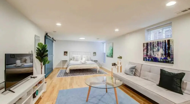 Comfortable Clean Private Studio in Serene DC Neighborhood With Responsive Friendly Host, Забронировать Отель Northwest Вашингтон, рядом с Francis Asbury Statue
