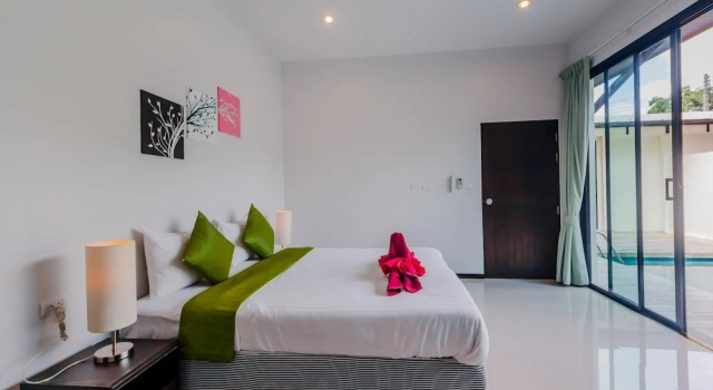 Tropical Pool Villas near Phuket Zoo, Забронировать Вилла Бухта Чалонг остров Пхукет