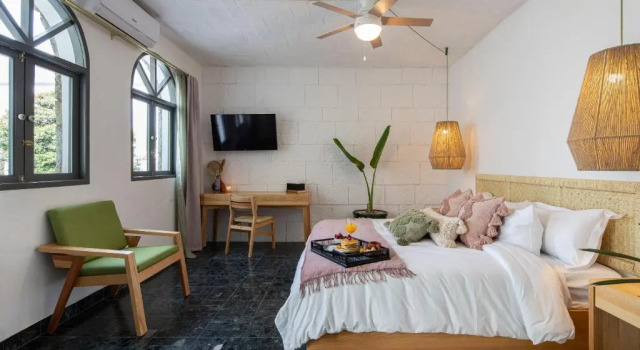 Вилла Rooftop Hot Tub! 3 levels, 5Bedroom in Villa Noria
