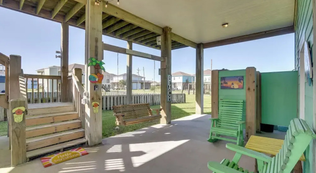 Коттедж Walk to Shore! Coastal Family Gem in Crystal Beach