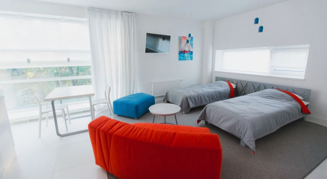 Stockholm Studios, Book Hotel 3-stjernede hoteller i Irpin, 3*