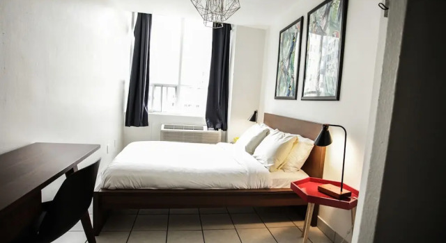 HI Toronto Hostel