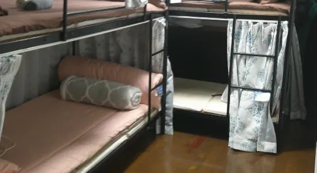 Кровать в общем номере (мужской номер) GUEST HOUSE SAKAE - Hostel
