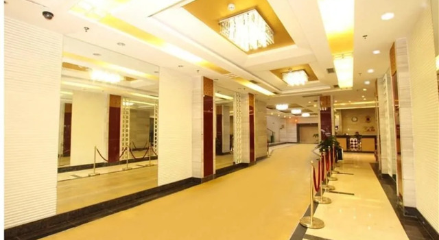 Haoli Hotel - Chengdu, Varaa Hotelli Hotellit Sichuan pysäköinnillä, Pysäköinti