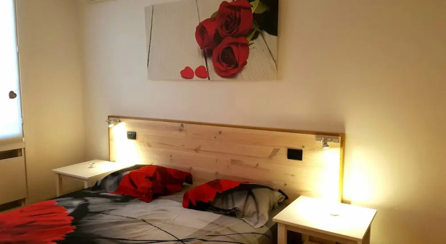 Al Lago dei Cigni, Book Hotel Hotels in Basiglio with Parking, Parking