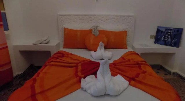 Hôtel Riad Gnaoua, Забронировать Отель Mellah 