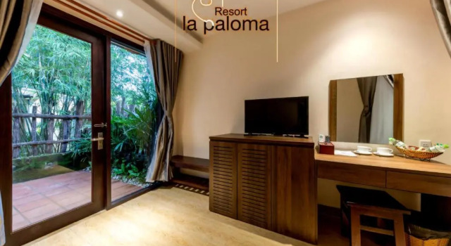 Бунгало с видом на сад La Paloma Resort