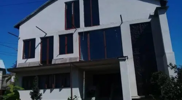 sonce vila, Prenota Hotel Tskhaltubo 