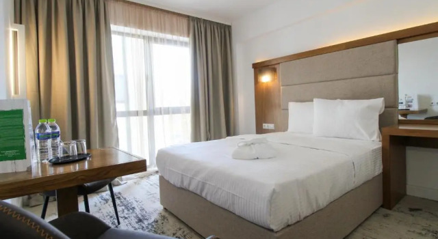 Standardowy dwuosobowy pokój Hotel Avenue